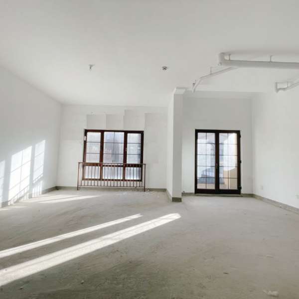 君山独栋，312户型（580W）北入户，大楼间距，看房有钥匙